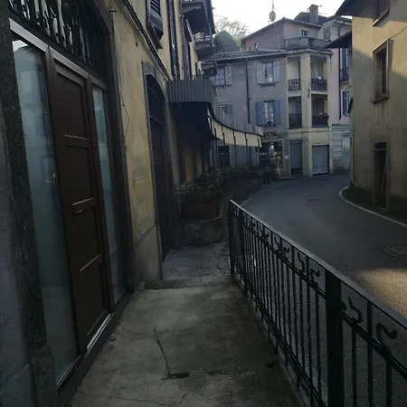 דירה Relaxing At בלביו